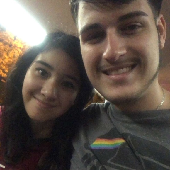 Meet your Posher, Krista - Picture 3 of 6